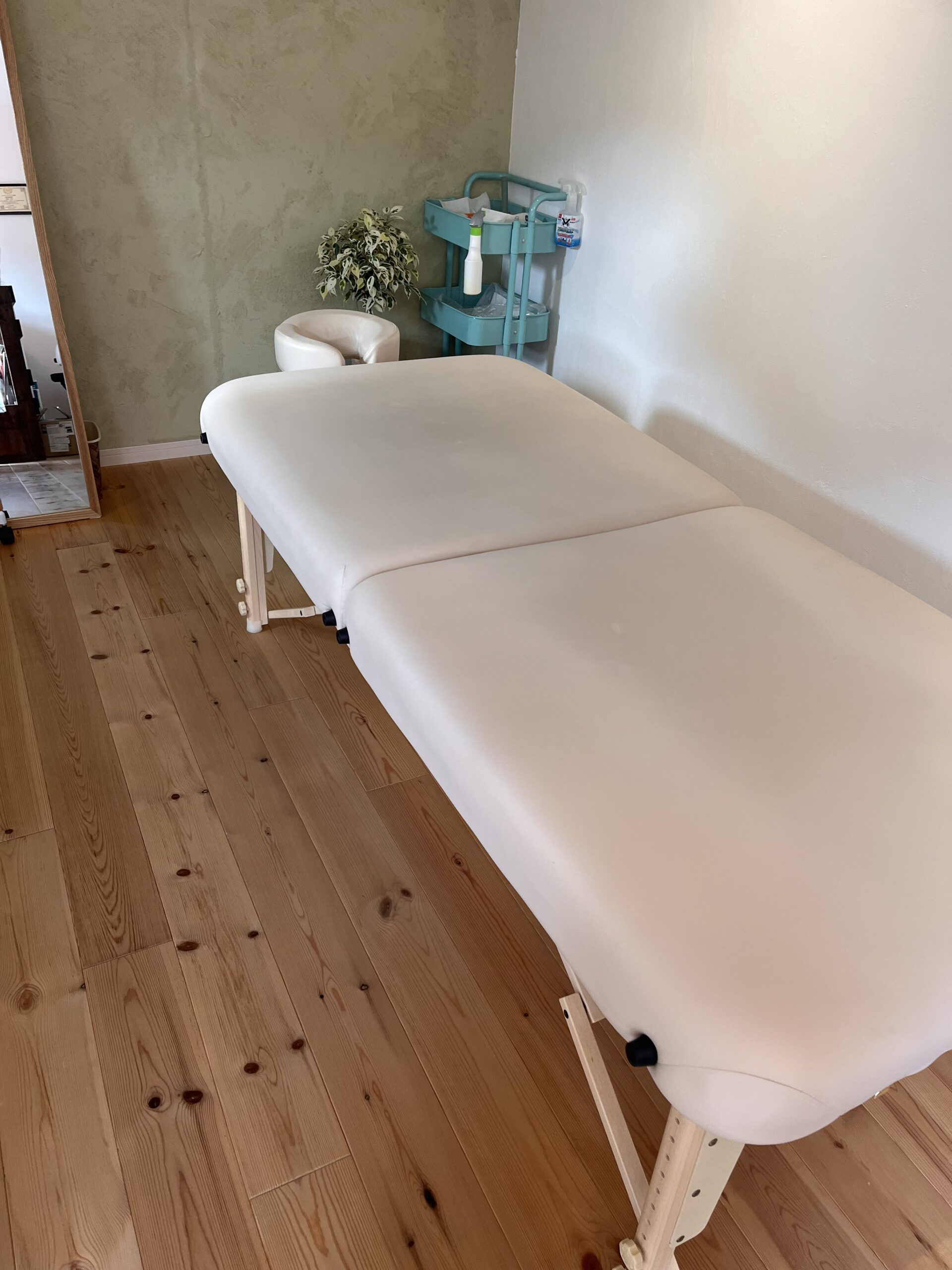 松山市のENJOINT整体｜愛用の施術ベッドをDIYでメンテナンスしました